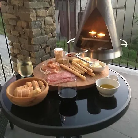 La Luce Delle Colline 4* Serravalle delle Langhe