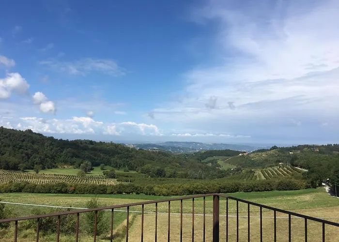 La Luce Delle Colline B&B Serravalle delle Langhe